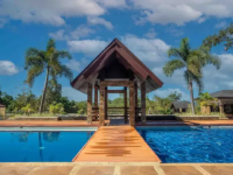 Coron Westown Resort Hoteles en Corón