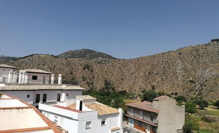 Velez Nazari - Housity