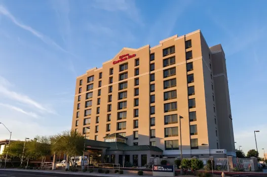 Hilton Garden Inn Phoenix Airport North โรงแรมใกล้Papago Park