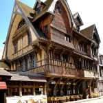 Hotel la Résidence Manoir de la Salamandre فنادق في Saint-Jouin-Bruneval