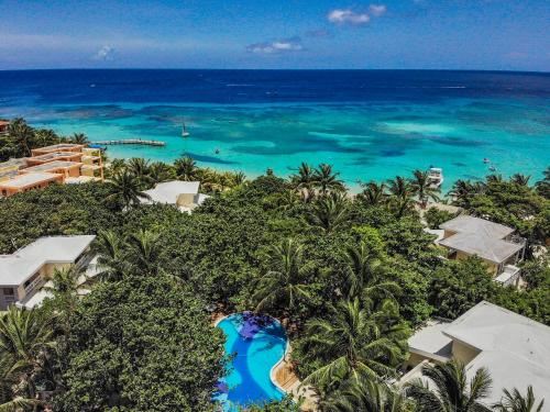 Paradise Beach Hotel - West Bay