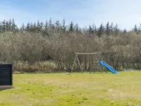 "Bentine" - 1.6km from the Sea