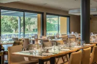 Domaine du Gouverneur, Hôtel, Restaurant & Golf Hotels in Monthieux