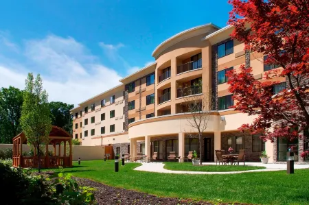 Courtyard Paramus