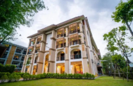 Siri Nakornpink Chiang Mai Hotel Hotels near Wat Pa Daet