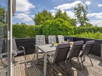 "Edel" - 650m from the Sea