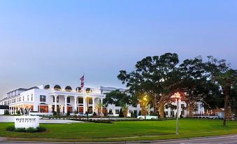 White House Hotel