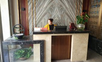 Huaning Huasheng Business Hotel