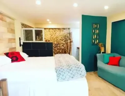 RafJam Bed & Breakfast Отели в г. 