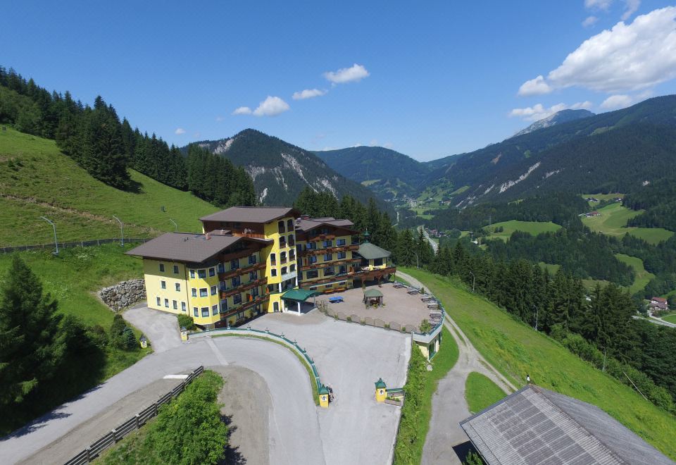 hotel overview picture