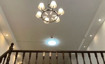 Huanyu Xiao Guanjia Apartment (Meilingdong Lu Road 1hao)