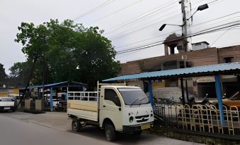 Hotel Ratna Residency - Housity