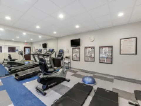 Comfort Inn & Suites Hotels in Andrews