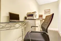 Days Inn by Wyndham Ridgefield Отели в г. Риджфилд