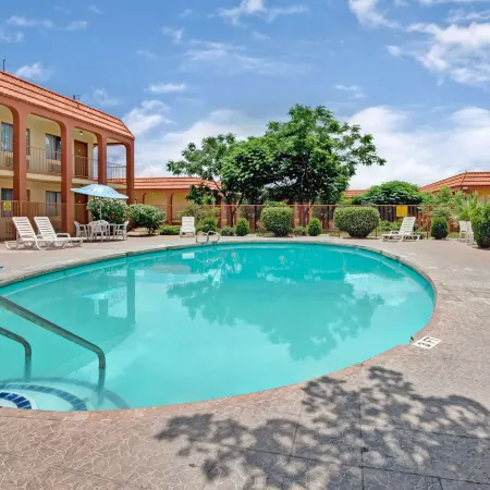 Super 8 by Wyndham El Paso Airport