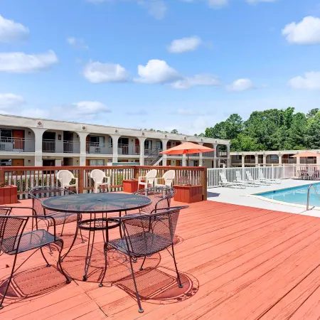 Super 8 by Wyndham Williamsburg/Historic Area