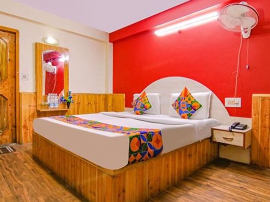 Fabhotel Pushpak