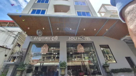 Joli Hotel