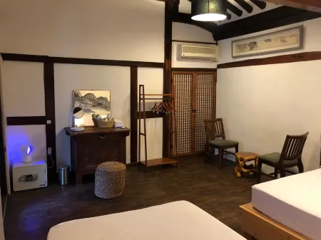 Hanok Stay Chunhwadang Отели рядом с достопримечательностью «Yudalsan Mountain»