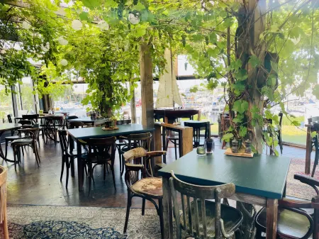 Rietwoning 17 Отели в г. Anjum