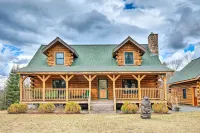 Deck, Grill & Views! Carroll Log Cabin Near Hiking - parking