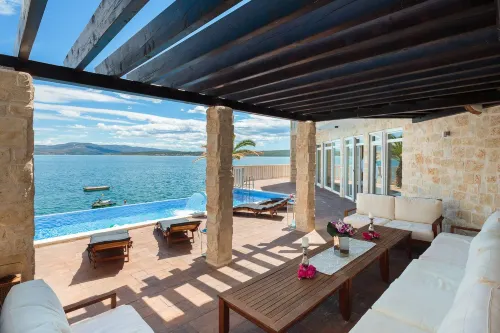 Luxury at Villa Cama - Your Dream Vacation Rental! - Boutique