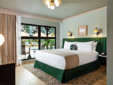 Palihotel Hollywood Near Universal Studios Отели рядом с достопримечательностью «Museum of Broken Relationships»