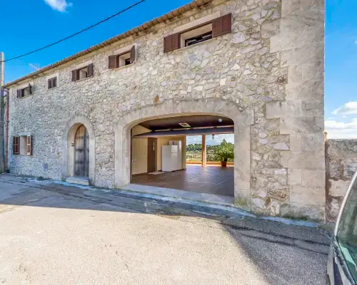 Ses Vistes Hotels in Sineu