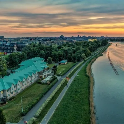 Hotel HP Park Poznań Malta マルタ湖周辺のホテル