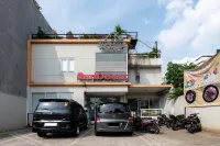 RedDoorz Near Puri Indah Lippo Mall 2 Hoteller i Kembangan