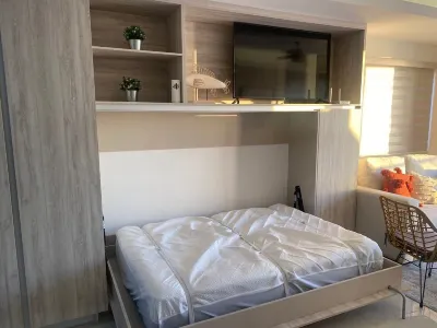Sunset View Luxury Condos Bodega El Conchi 주변 호텔