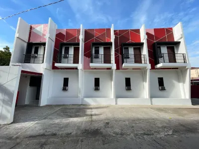 Papatantan Apartel Hotels in Naga City