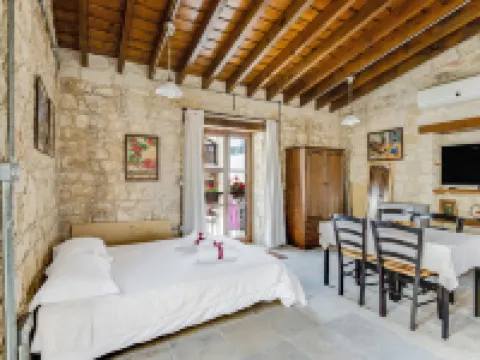 Arsorama Sweet Studio Apt w Shared Patio Hotels in Arsos