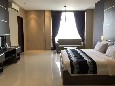 Kyriad Sadurengas Hotel Hotels in Tepian Batang