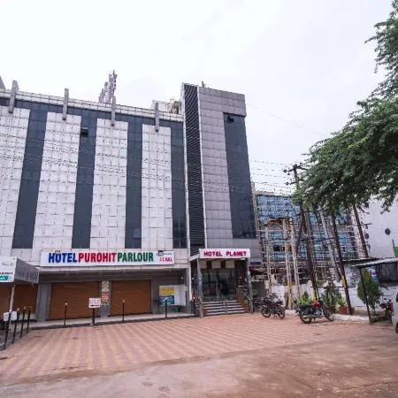 Hotel Planet
