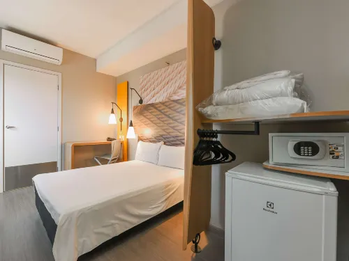 Ibis Jacarei Hotels in Jacarei