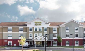 MainStay Suites Minot