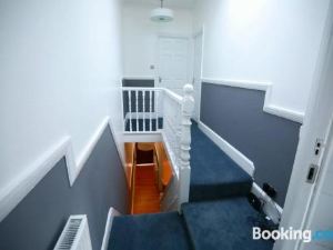 Impeccable 3-Bed House in Plumstead London