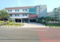 Urbanview Wisma Wirasatya Akpol Semarang by RedDoorz Hotels in Gajahmungkur Subdistrict