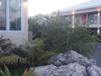 The Lodgings Hotel SureStay Collection by Best Western Hotels near Providenciales International Airport