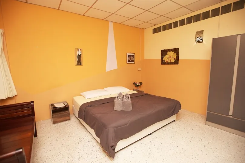 Holiday Phangan - Hostel & Bar