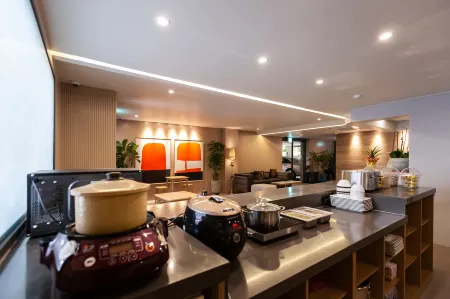 Browndot Hotel Masan Odong Отели в г. Чханвон