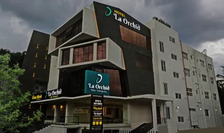 Treebo Premium la Orchid, Big Temple