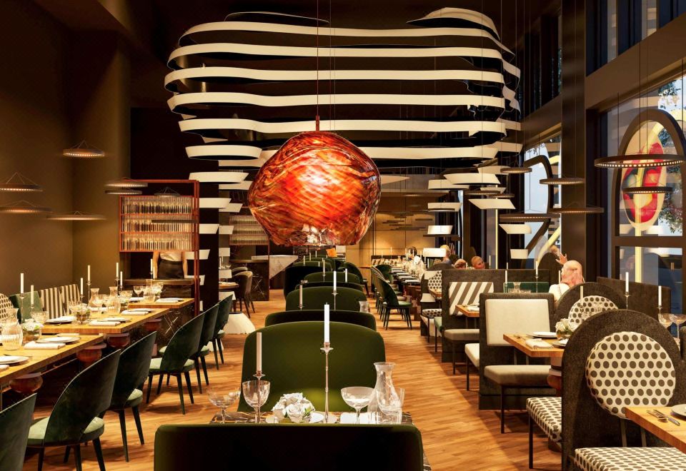 Pullman Berlin Schweizerhof Hotel Over view