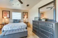 Ranch Getaway with Pool and Horse Stall Access! - Parkplatz
