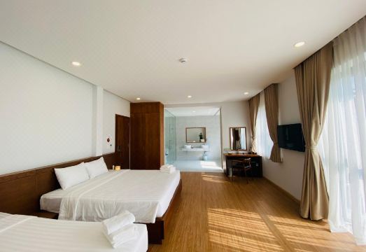 힐 스타 호텔 푸꾸옥의 모던한 객실 인테리어