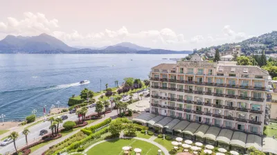 Grand Hotel Bristol Hotel dekat Centro Internazionale di Studi Rosminiani