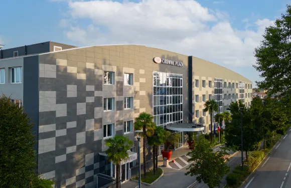 威尼斯東-夸爾託達爾蒂諾皇冠假日酒店