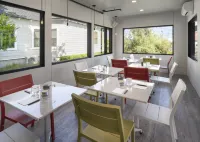 Dr Wilkinsons Backyard Resort and Mineral Springs a Member of Design Hotels - breakfast