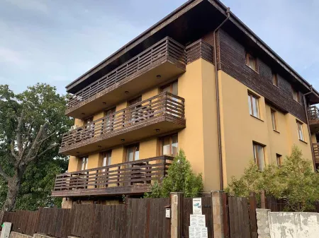 Banderitsa Apartment 1 Отели в г. Банско